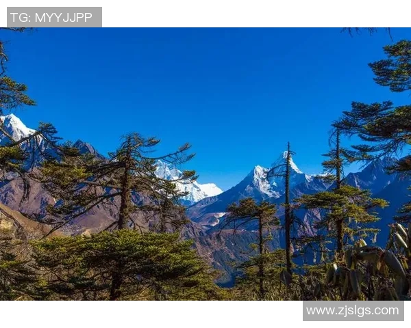 尼泊尔足球球星崛起之路:从贫困小镇到国际赛场的梦想旅程 尼泊尔足球球星崛起之路:从贫困小镇到国际赛场的梦想旅程