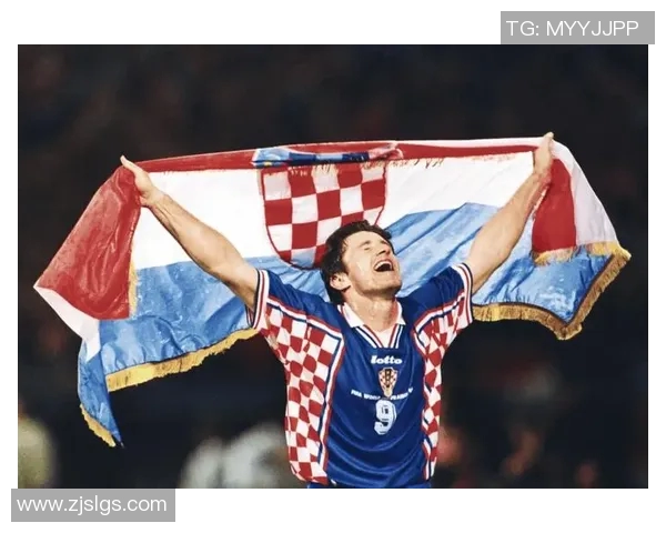 传奇足球球星的辉煌足迹与时代影响力解析